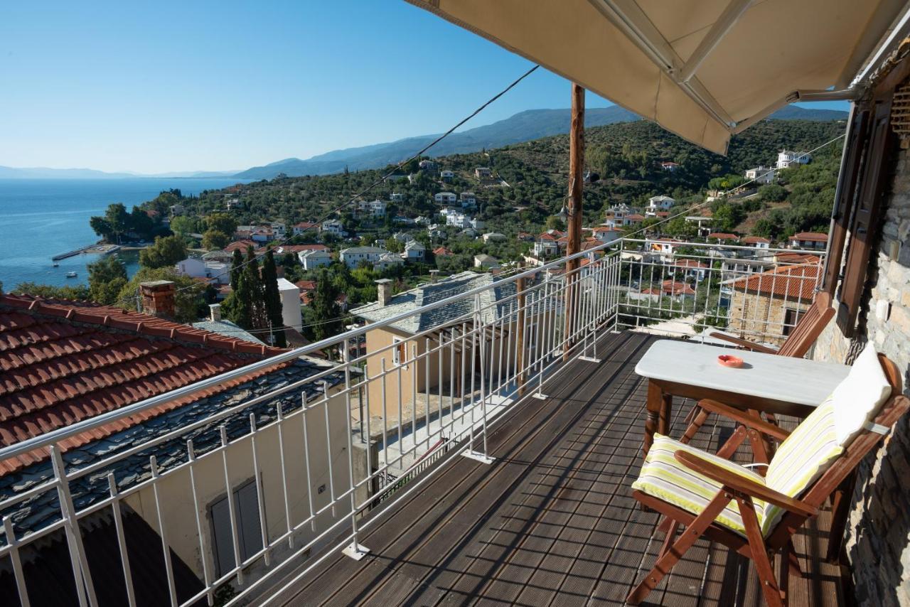Villa ¨Με Θέα Το Ηλιοβασίλεμα¨ Áfissos Exterior foto